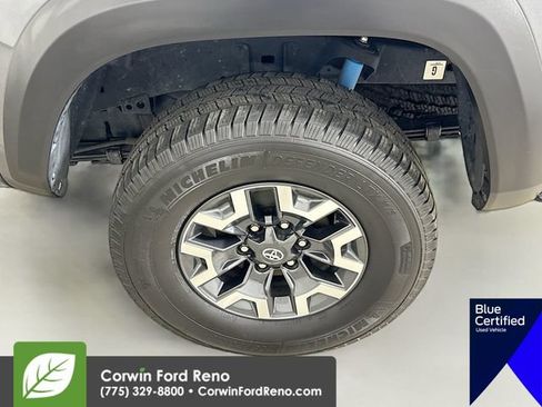 Used 2023 Toyota Tacoma TRD Off-Road w/ Technology Package AWD/4WD image 33
