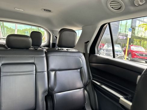 Used 2021 Ford Explorer XLT w/ Equipment Group 202A RWD image 19