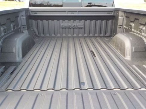 New 2026 GMC Sierra 1500 AT4 w/ AT4 Premium Package AWD/4WD image 5