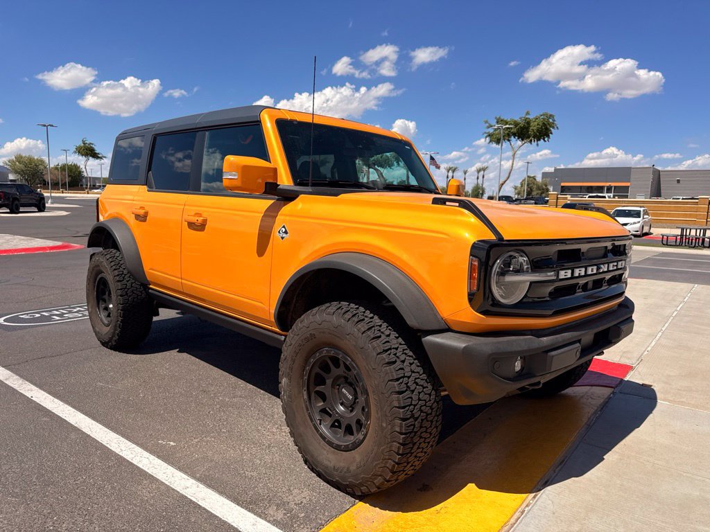 Used 2022 Ford Bronco Outer Banks AWD/4WD image 3