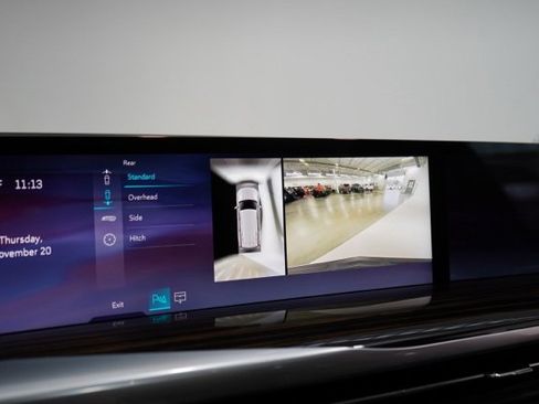 Used 2025 Cadillac Escalade Premium Luxury image 26