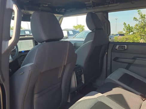 Used 2025 Ford Bronco Big Bend AWD/4WD image 12