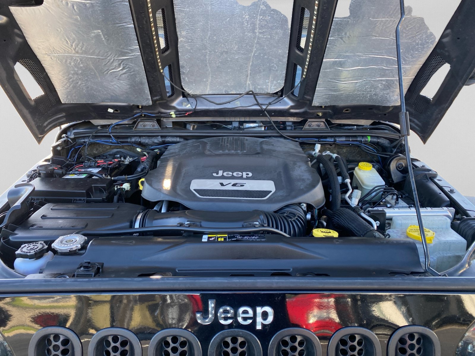 Used 2017 Jeep Wrangler Unlimited Sport AWD/4WD image 23