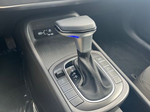 Used 2025 Hyundai Kona SEL image 36