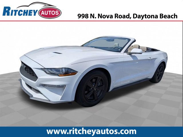 Used 2020 Ford Mustang Convertible RWD image 1