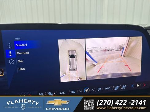 Used 2025 Chevrolet Traverse High Country image 32