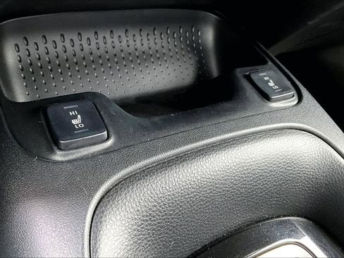 Used 2022 Toyota Corolla XSE image 33