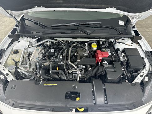 Used 2025 Nissan Sentra SV FWD image 31