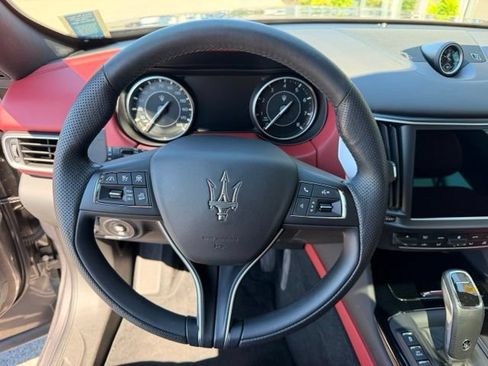 Used 2023 Maserati Levante Modena AWD/4WD image 16