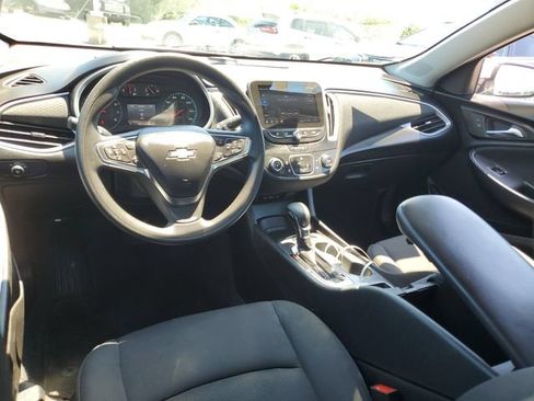 Used 2024 Chevrolet Malibu LS w/ Driver Confidence Package FWD image 10