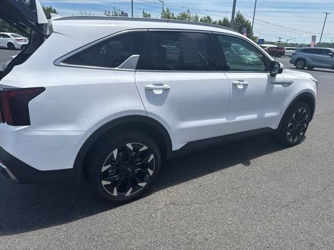 Used 2026 Kia Sorento EX AWD/4WD image 10