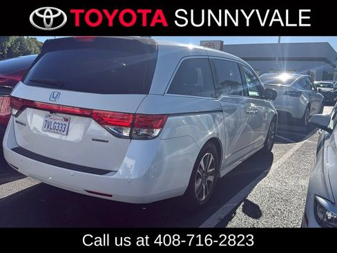 Used 2016 Honda Odyssey Touring Elite image 2