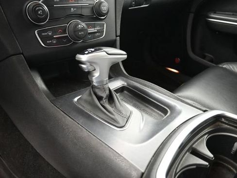 Used 2015 Dodge Charger SXT RWD image 27