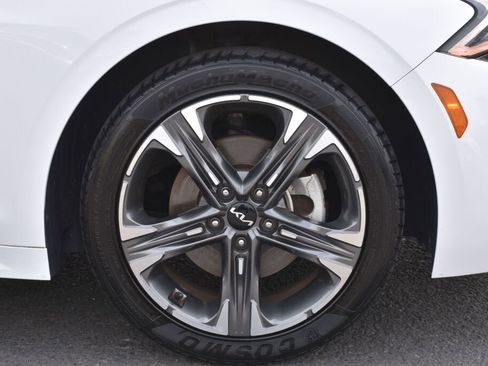 Used 2022 Kia K5 LXS image 12