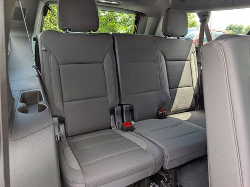 New 2026 Chevrolet Suburban LS w/ LPO, Dark Essentials Package AWD/4WD image 9