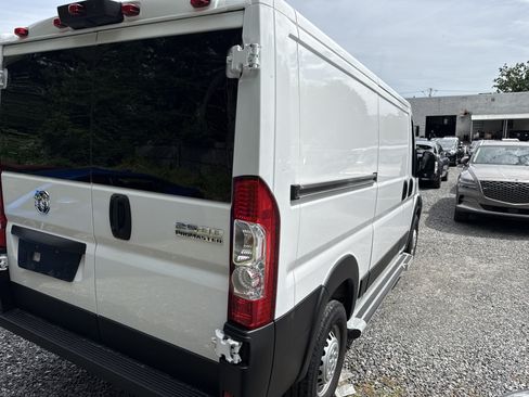 Used 2025 RAM ProMaster 2500 w/ U-Haul Equipment Group FWD image 7