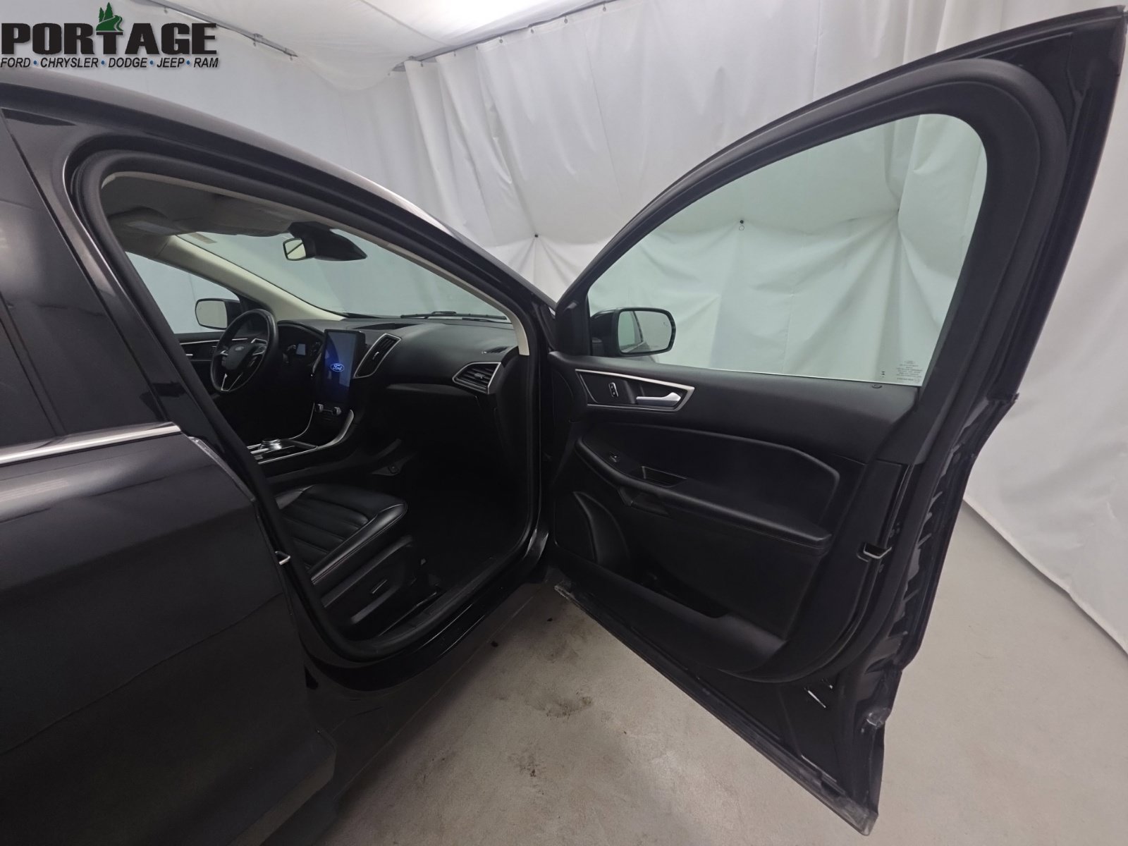 Used 2024 Ford Edge SEL AWD/4WD image 40