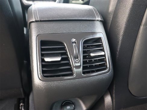 Used 2018 Hyundai Sonata Limited image 12