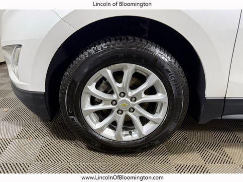 Used 2018 Chevrolet Equinox LT image 11