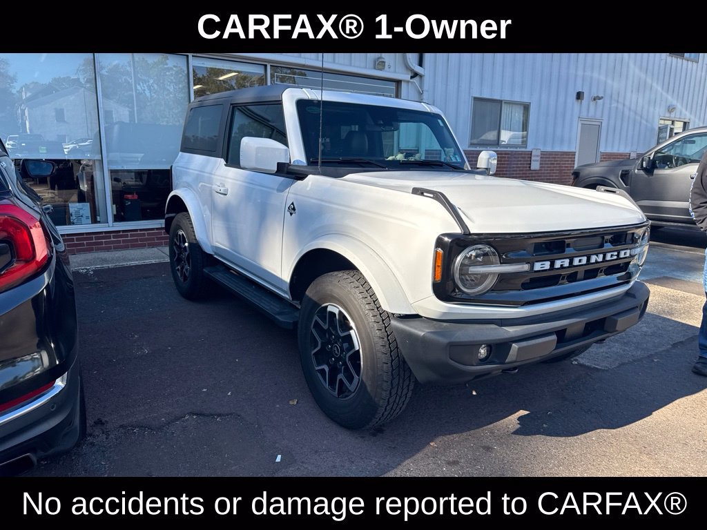 Used 2023 Ford Bronco Outer Banks AWD/4WD image 2