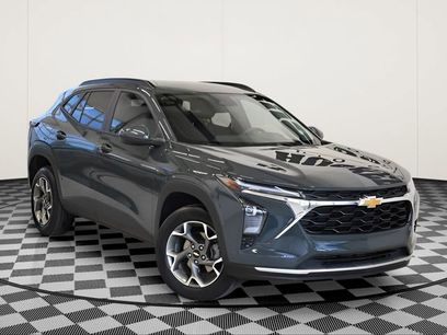 Used 2025 Chevrolet Trax LT
