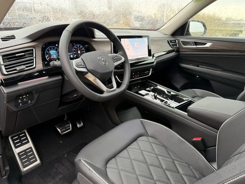 New 2026 Volkswagen Atlas SEL Premium R-Line AWD/4WD image 13