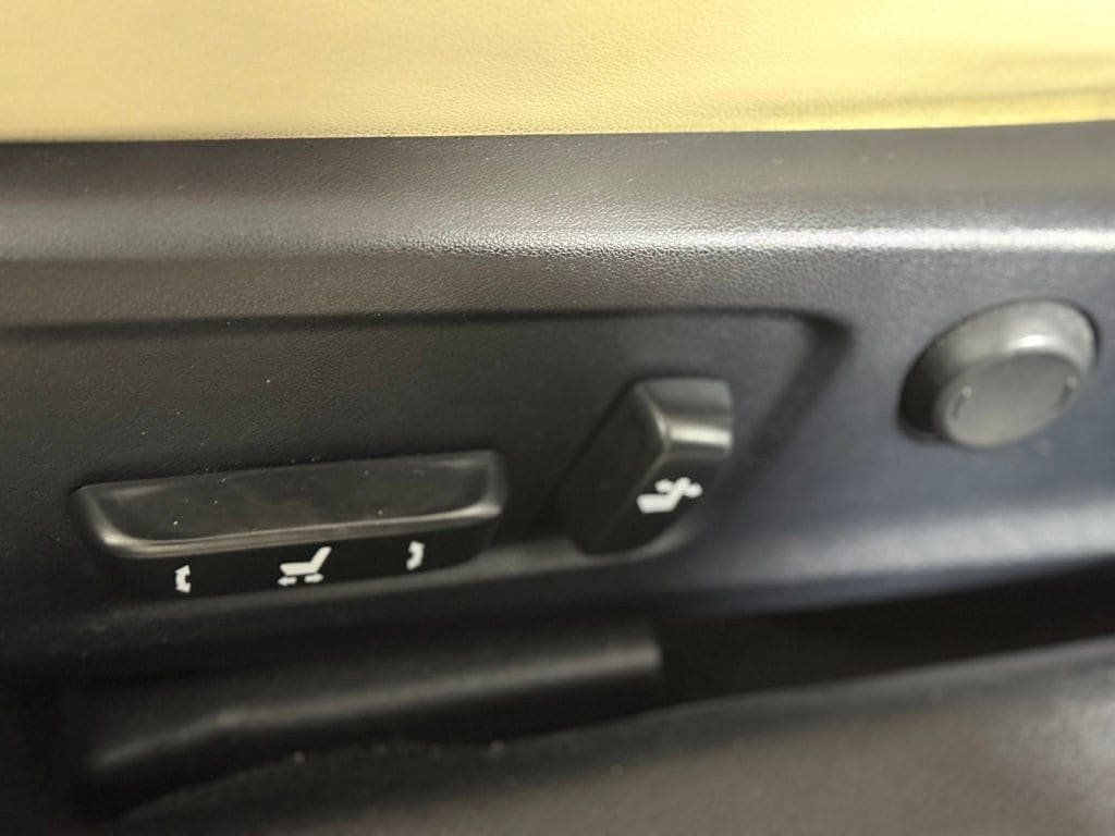Used 2016 Lexus IS 200t RWD image 22
