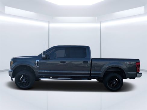 Used 2018 Ford F250 XLT image 6