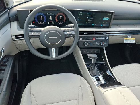 New 2026 Hyundai Tucson SE image 7