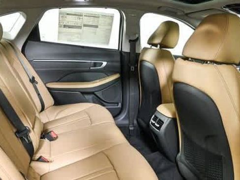 New 2025 Hyundai Sonata Limited FWD image 22