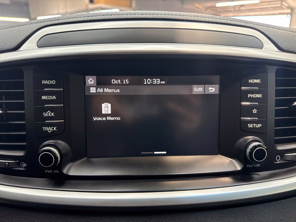 Used 2019 Kia Sorento FWD image 24