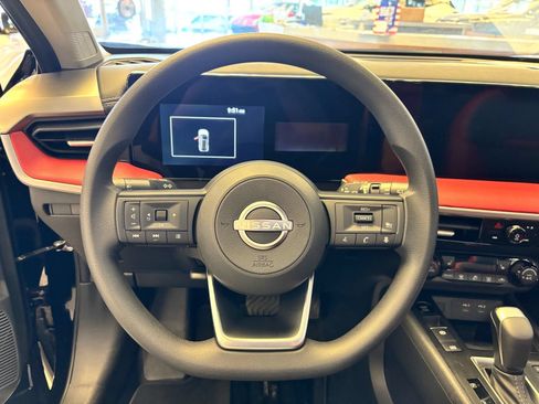 New 2026 Nissan Kicks SV w/ SV Premium Package FWD image 17