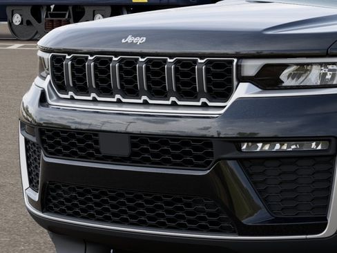 New 2026 Jeep Grand Cherokee L Limited w/ MOPAR Finishing Package AWD/4WD image 22