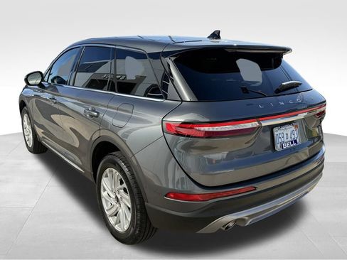 Used 2024 Lincoln Corsair AWD image 10