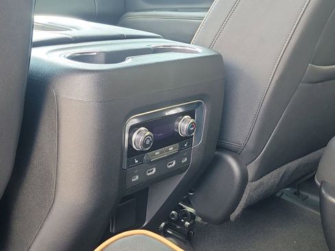 Used 2023 GMC Yukon AT4 w/ AT4 Premium Package image 15