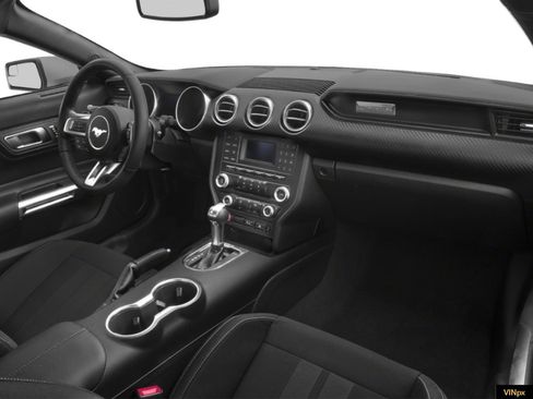 Used 2018 Ford Mustang Coupe RWD image 5