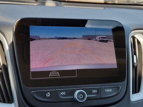 Used 2024 Chevrolet Malibu LT FWD image 14