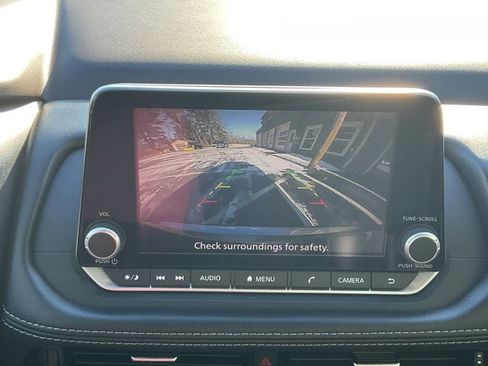 Used 2023 Nissan Rogue SV w/ SV Premium Package image 23