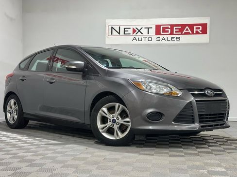 Used 2014 Ford Focus SE FWD image 1