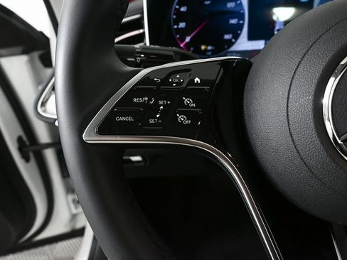 Used 2025 Mercedes-Benz E 350 Sedan image 10