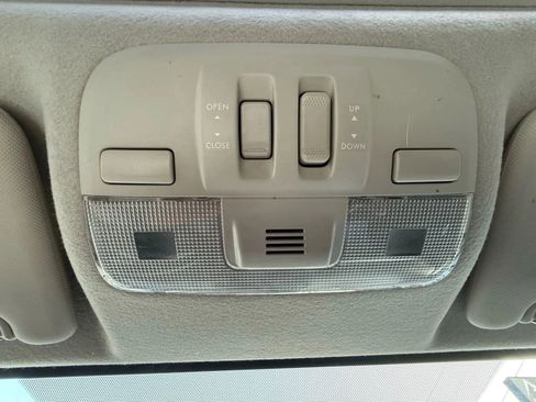 Used 2013 Subaru Crosstrek 2.0i Premium image 37