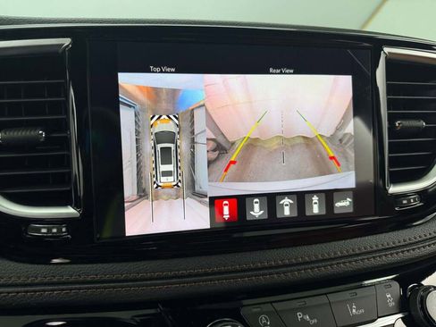 New 2026 Chrysler Pacifica Pinnacle image 36