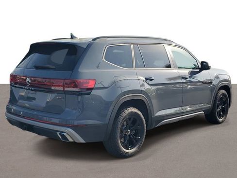 New 2026 Volkswagen Atlas Peak Edition AWD/4WD image 4