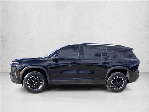 Used 2024 Chevrolet Traverse Z71 w/ Enhanced Driving Package AWD/4WD image 2
