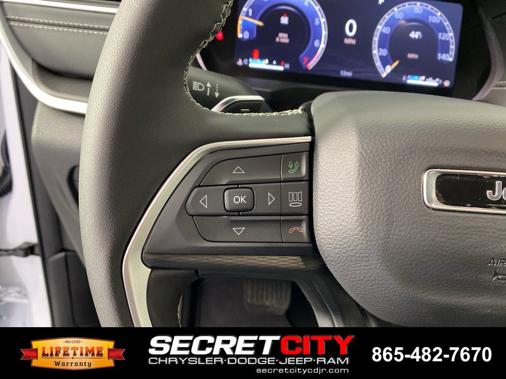New 2026 Jeep Grand Cherokee Laredo X AWD/4WD image 17