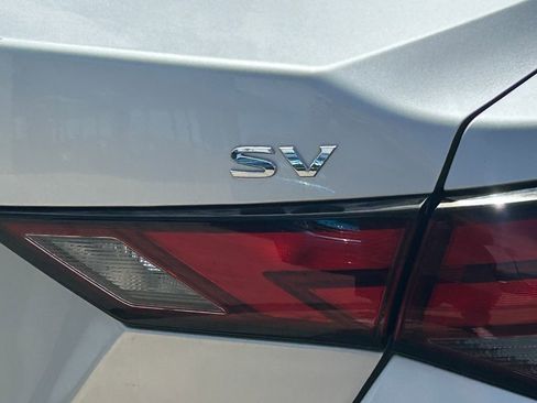 Used 2023 Nissan Sentra SV FWD image 5