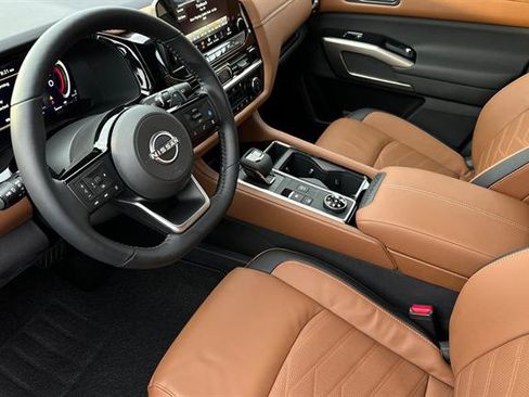 New 2025 Nissan Pathfinder Platinum w/ Cargo Package image 10