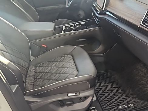 New 2026 Volkswagen Atlas SEL Premium R-Line AWD/4WD image 14