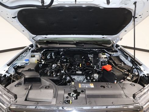 Used 2024 Ford Ranger Lariat w/ FX4 Off-Road Package image 32