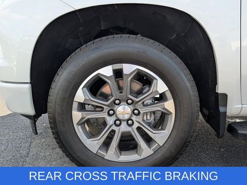 Used 2024 Chevrolet Silverado 1500 High Country RWD image 7